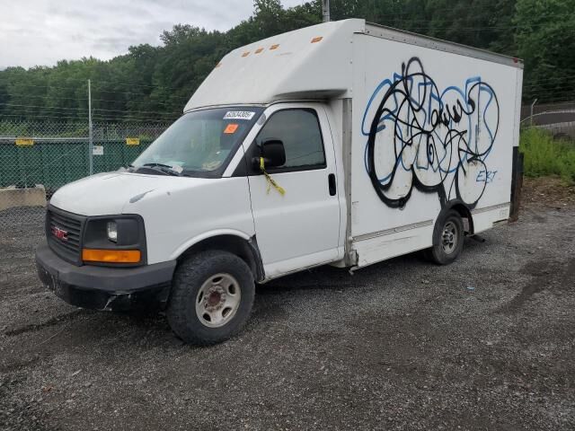GMC Savana