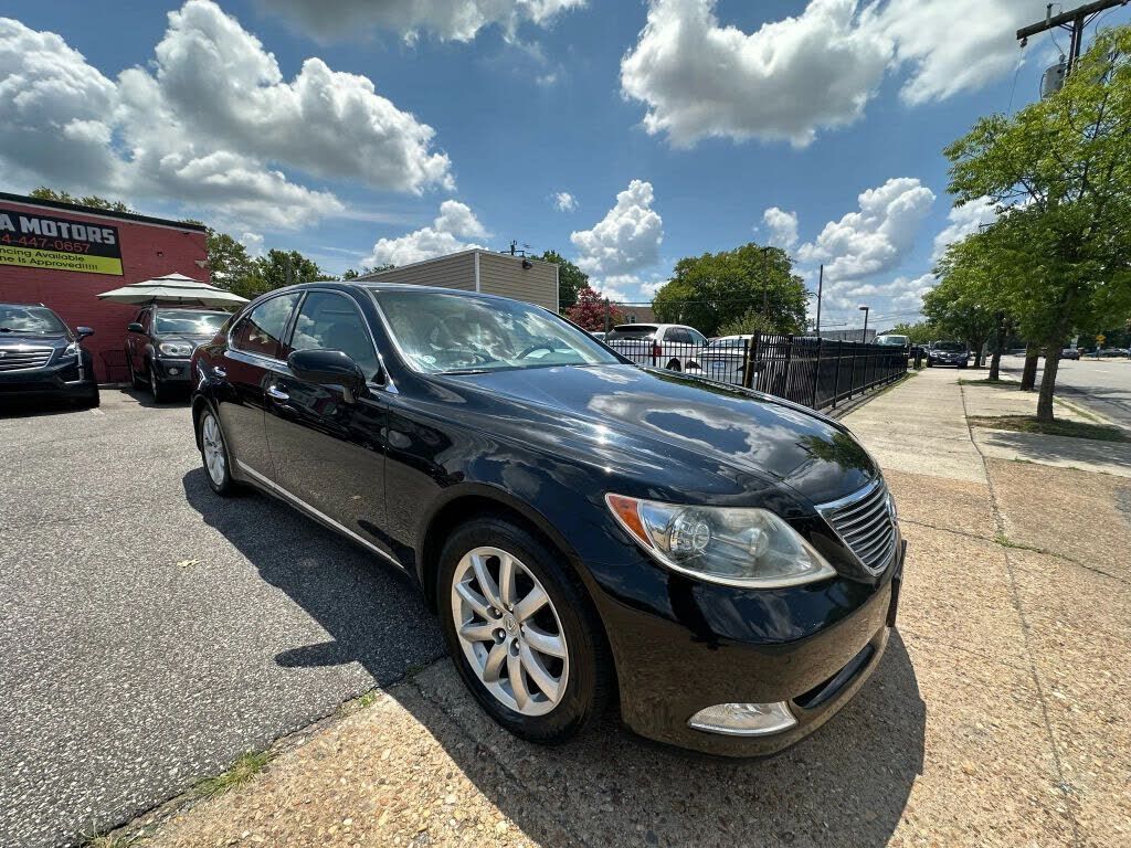 Lexus LS