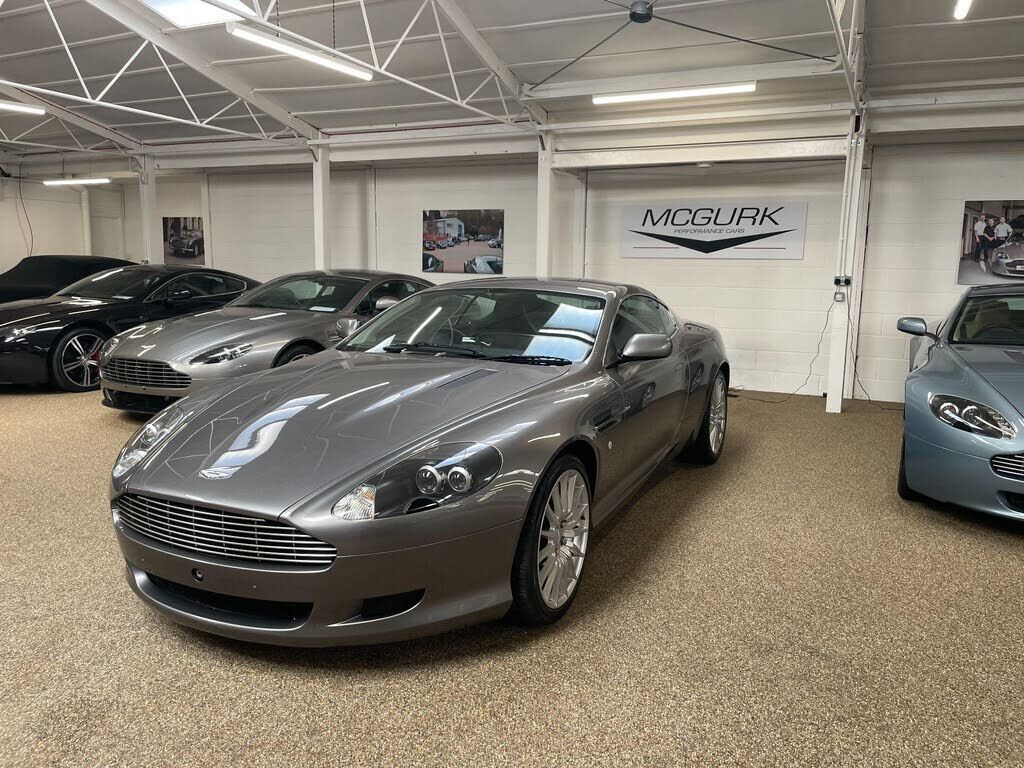 Aston Martin DB9