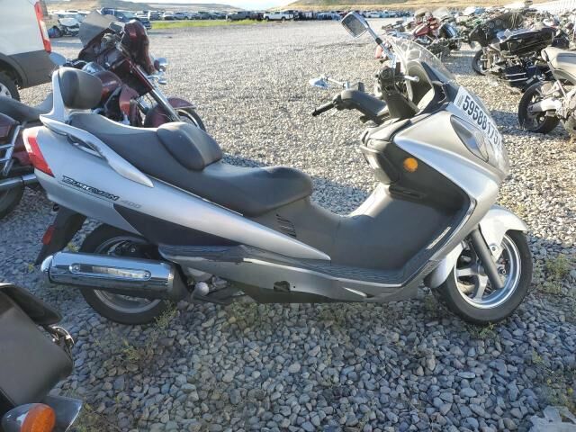 Suzuki AN400K