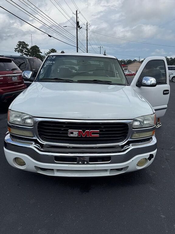 2005 GMC Sierra