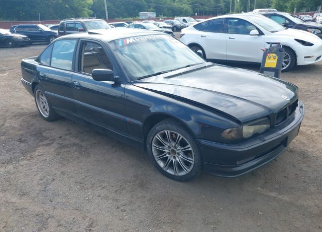 BMW 740i