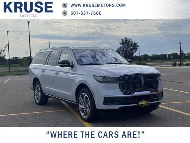 2025 LINCOLN Navigator L
