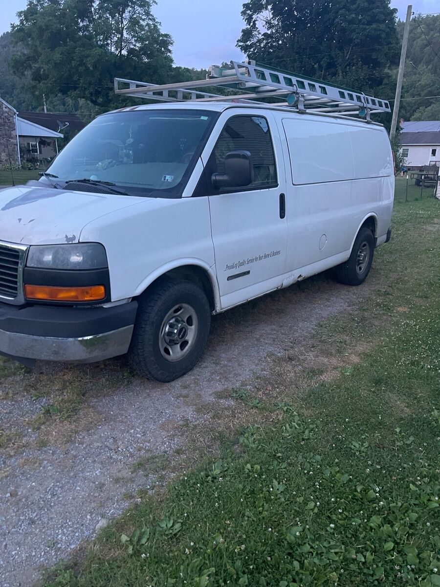 GMC Savana