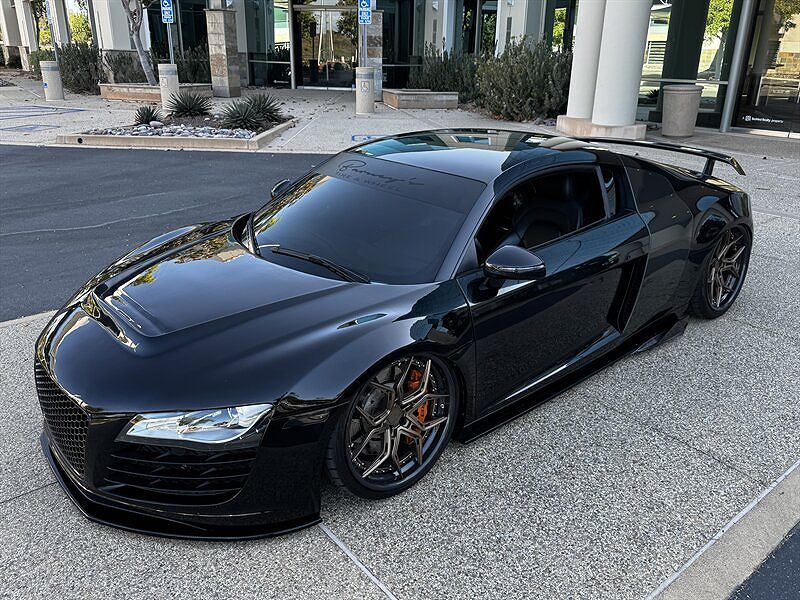 Audi R8