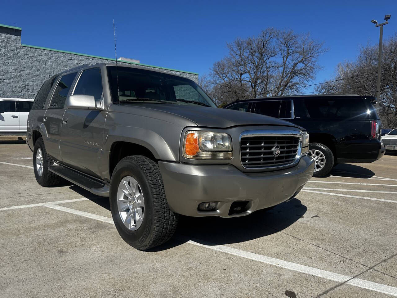 1999 CADILLAC Escalade