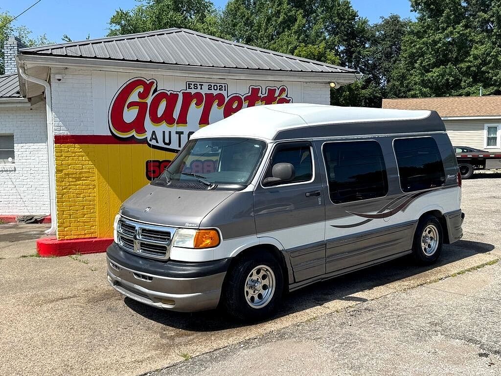 Dodge Ram Van
