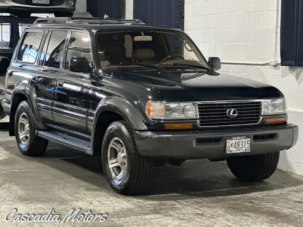 Lexus LX