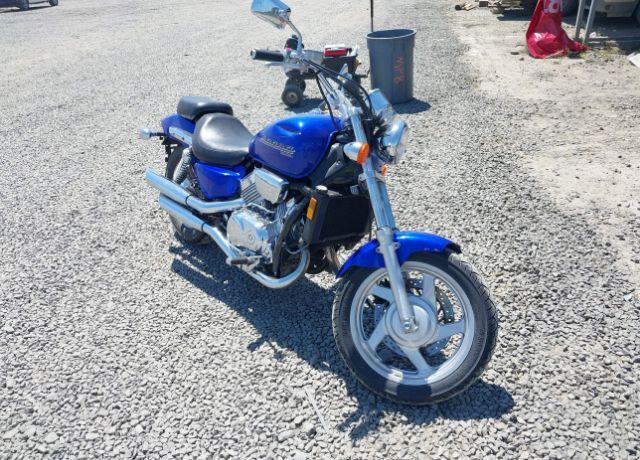 Honda VF750C (MAGNA)