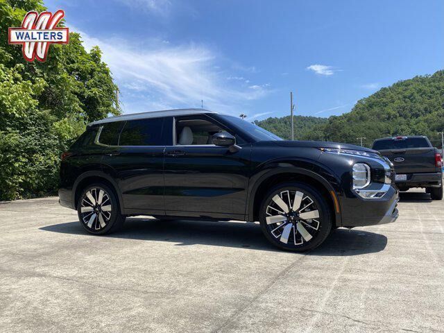2025 MITSUBISHI Outlander