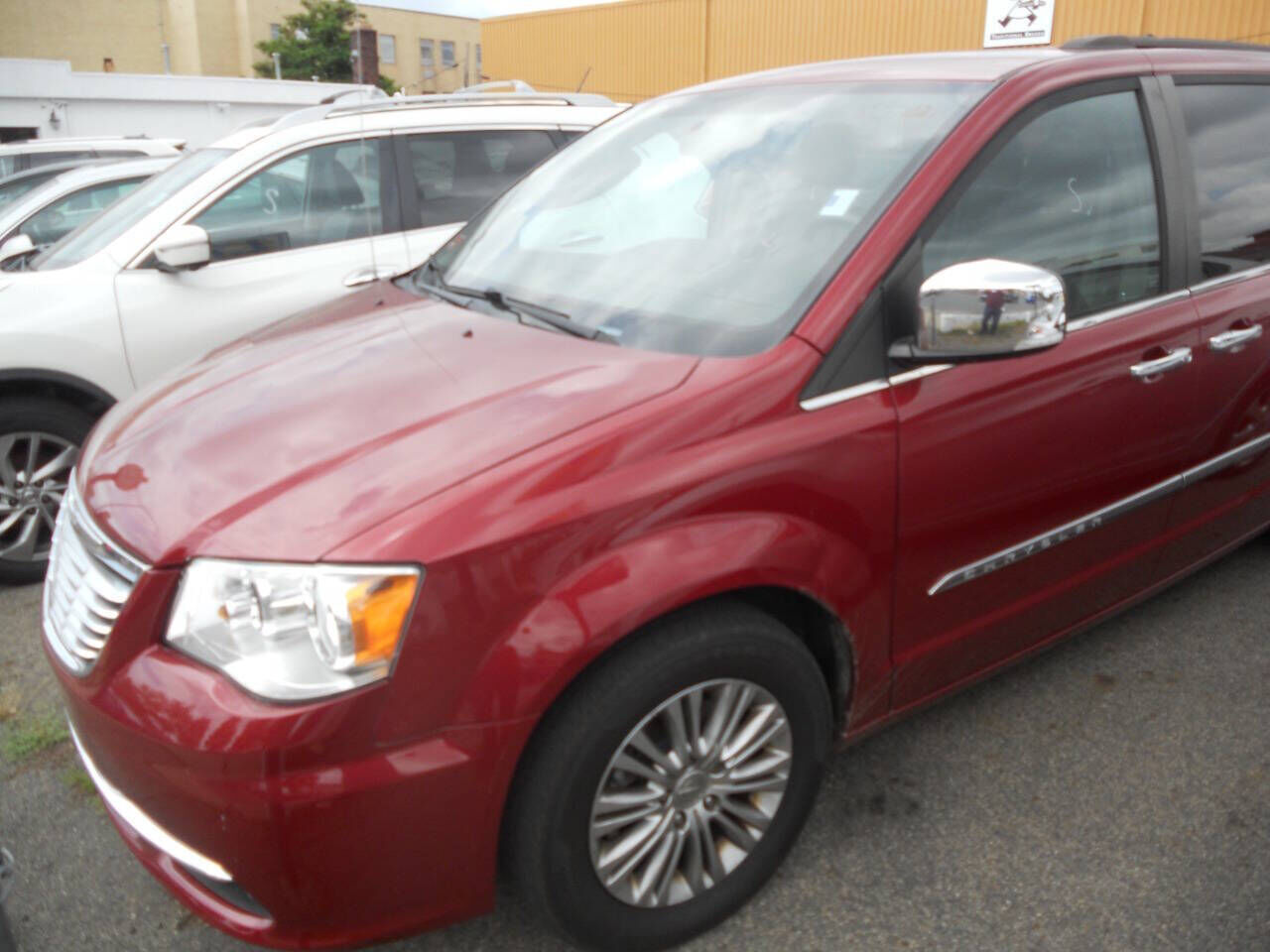 2015 CHRYSLER Town and Country