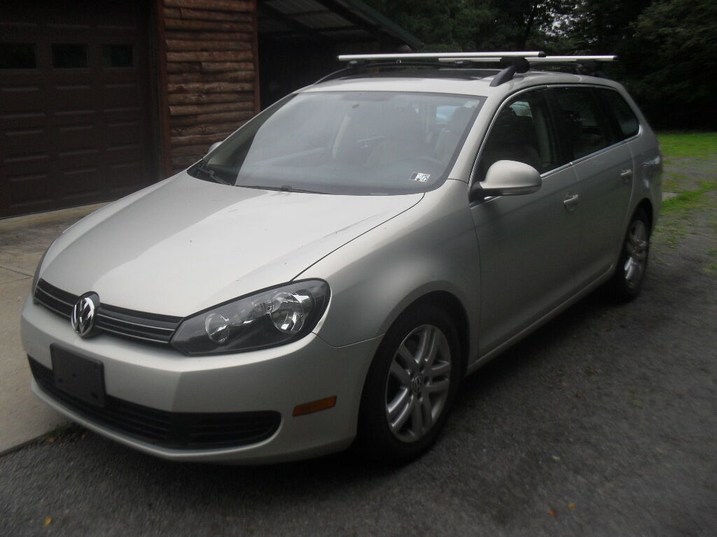 2011 VOLKSWAGEN Jetta Wagon