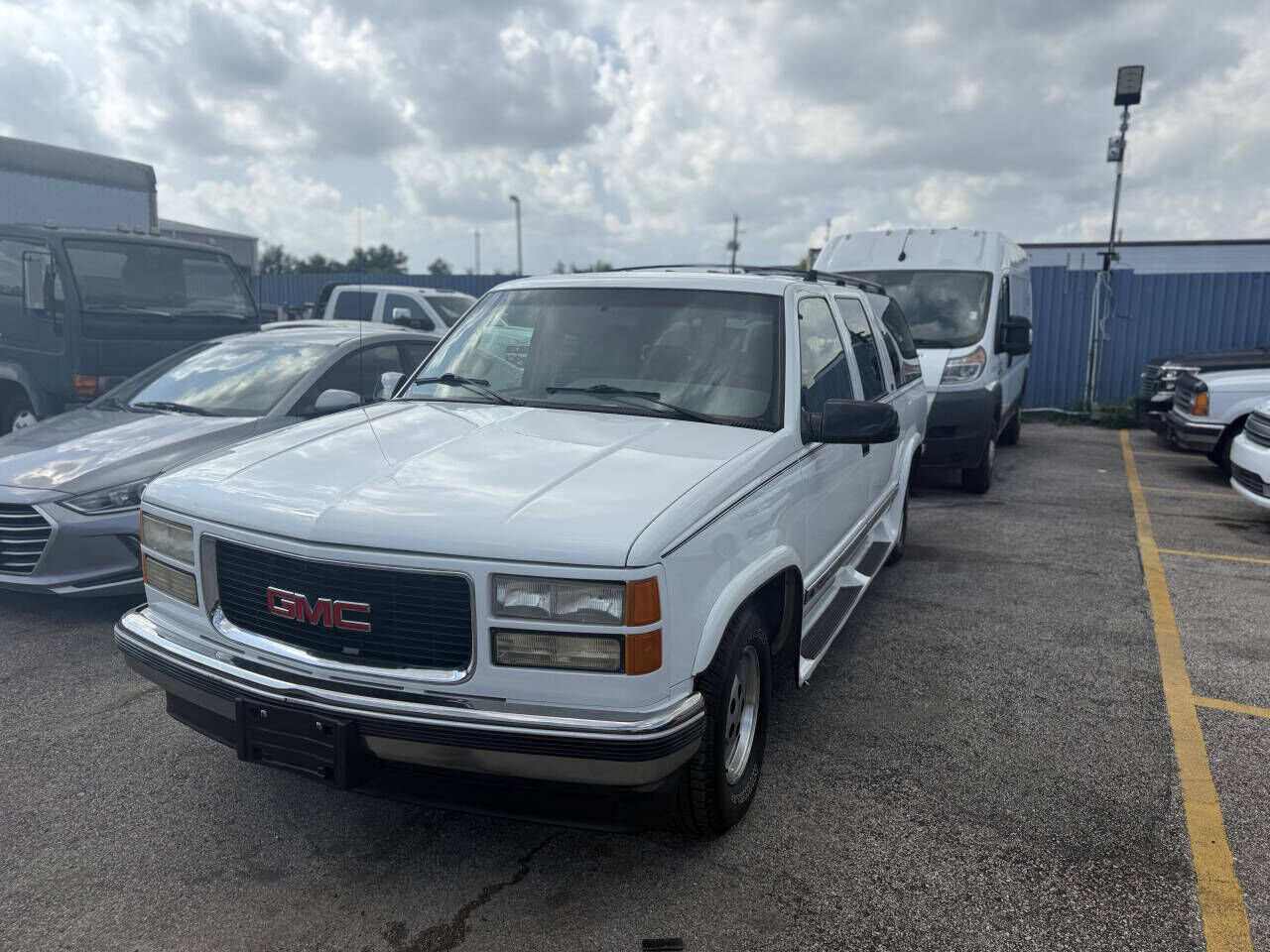GMC Suburban