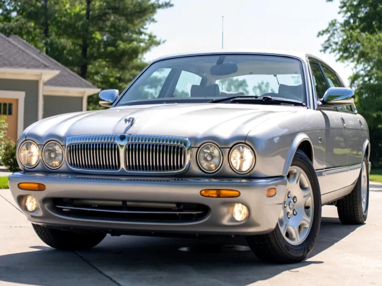 Jaguar Vanden Plas