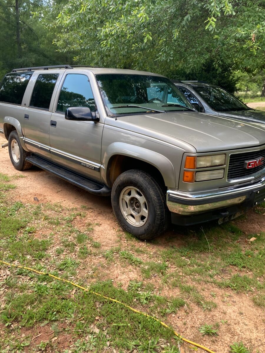 GMC Suburban