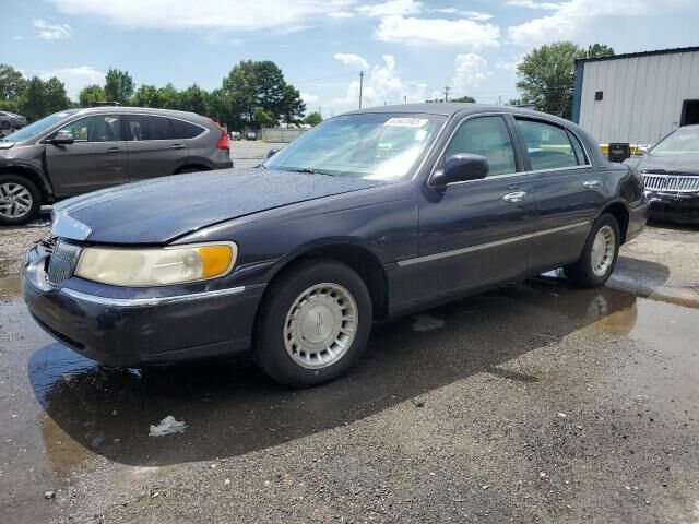 Lincoln Town Car