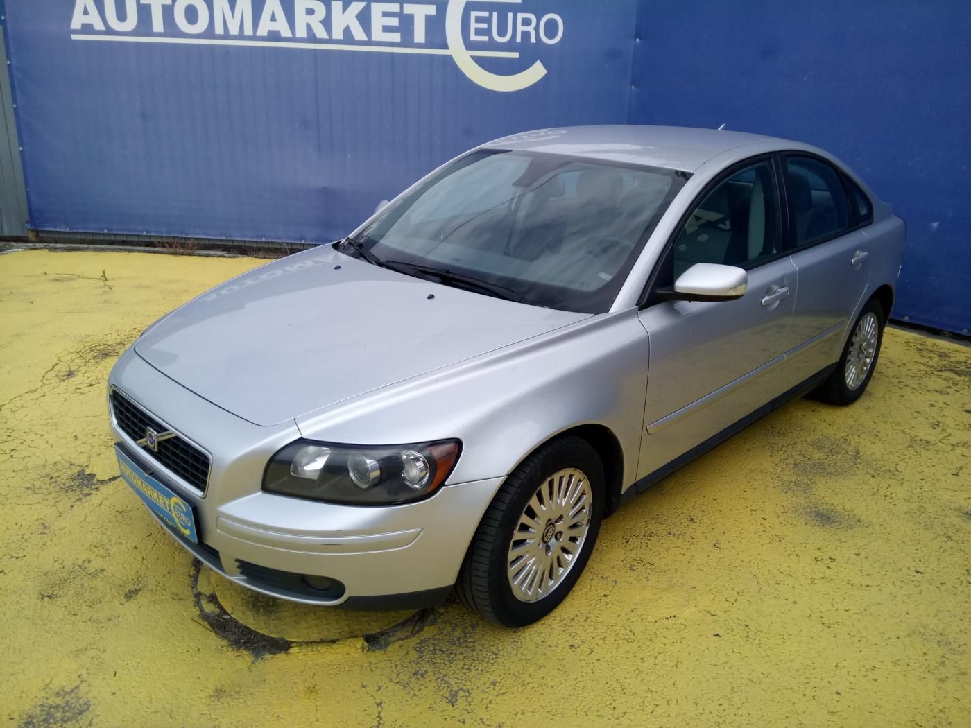 Volvo S40