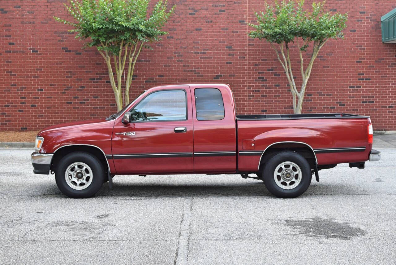 Toyota T100