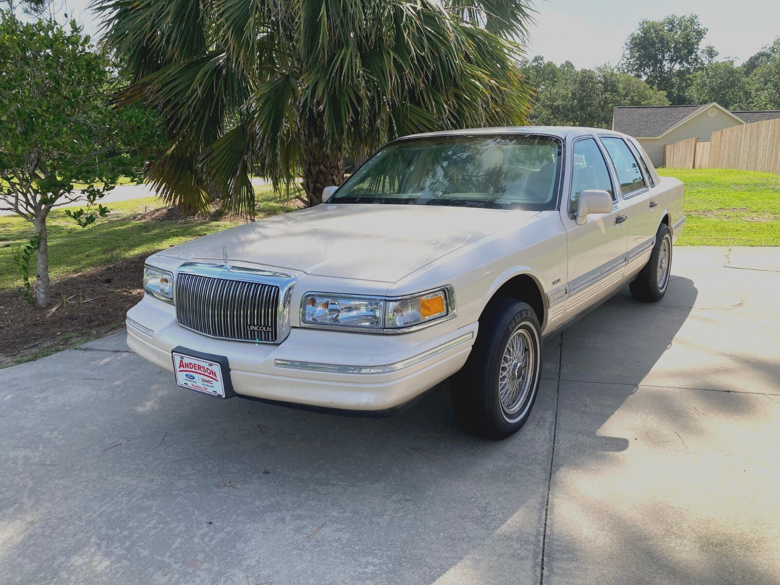 Lincoln Town Car