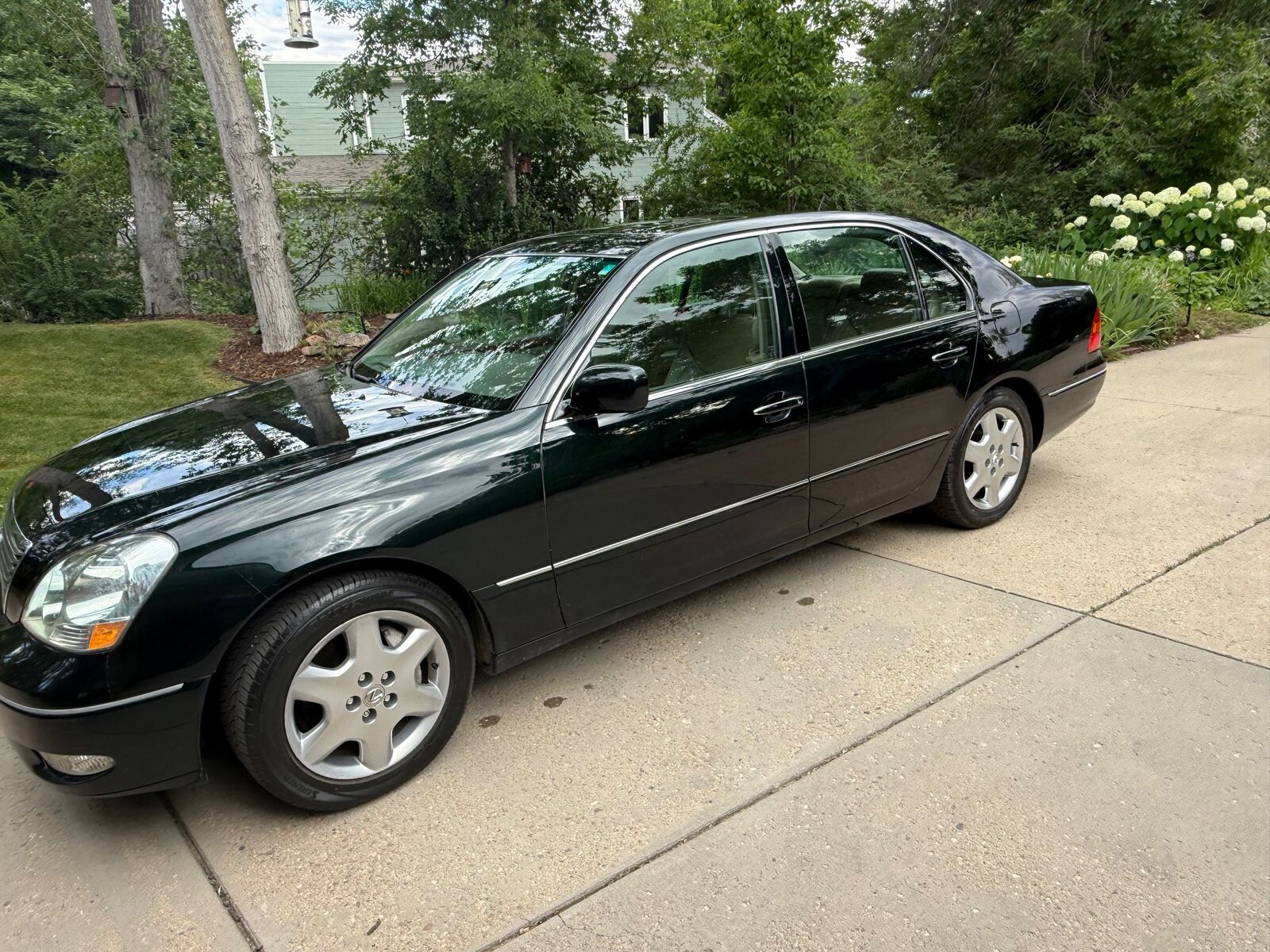 Lexus LS