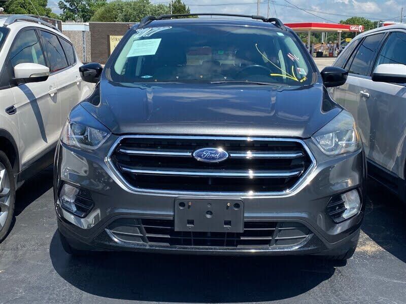 2017 FORD Escape