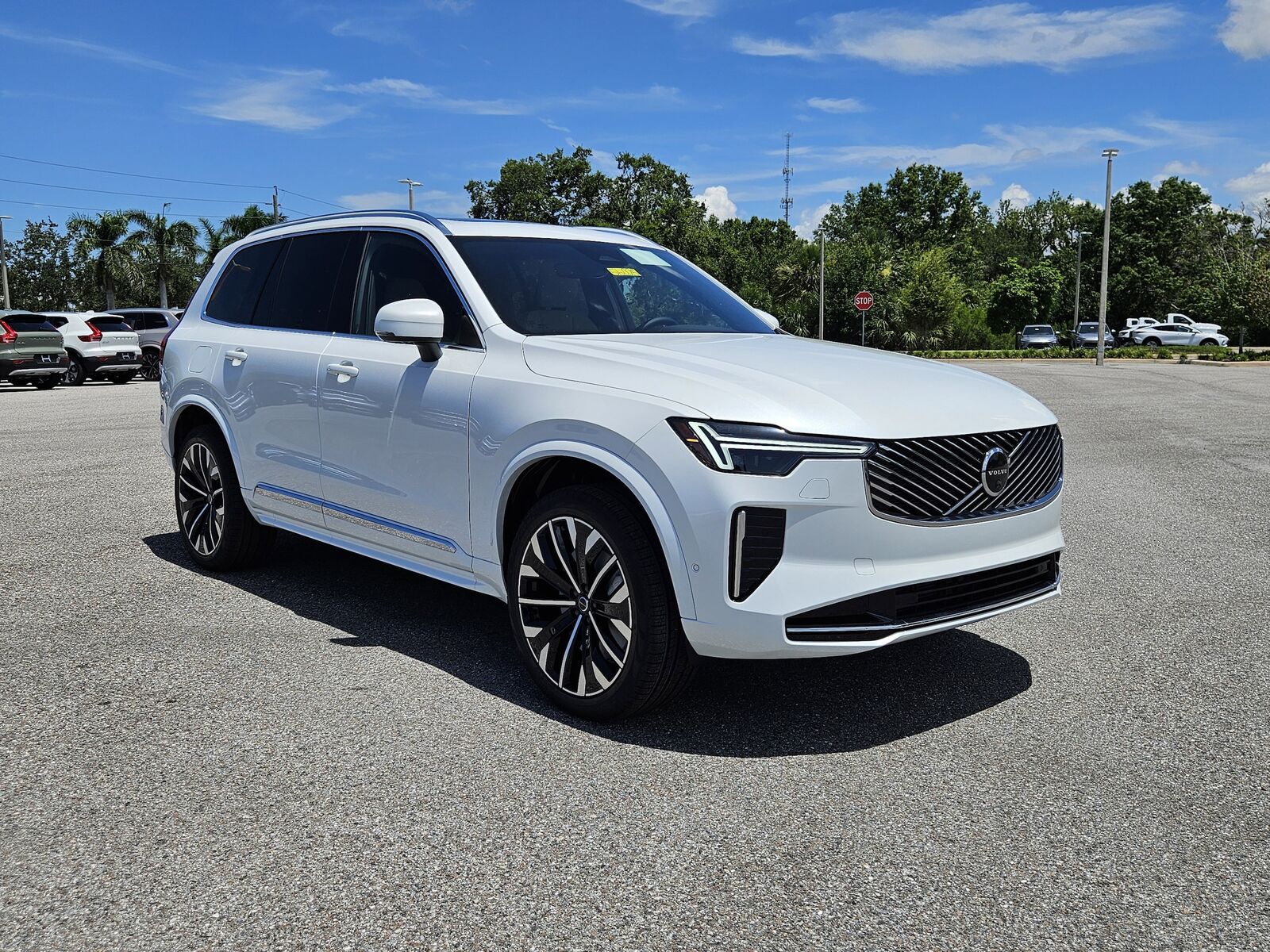 2026 VOLVO XC90