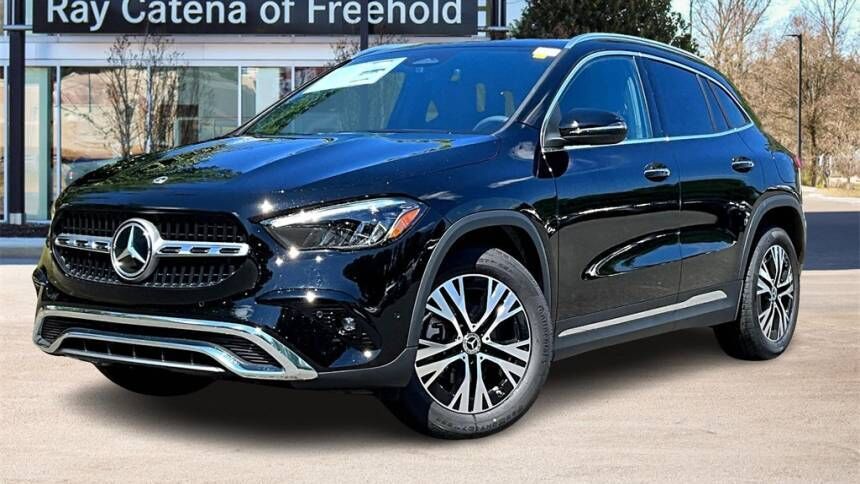 2025 MERCEDES-BENZ GLA-Class