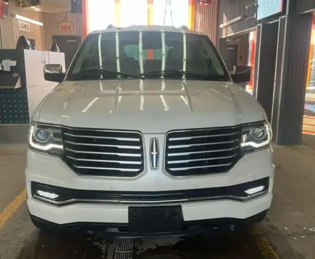 Lincoln Navigator