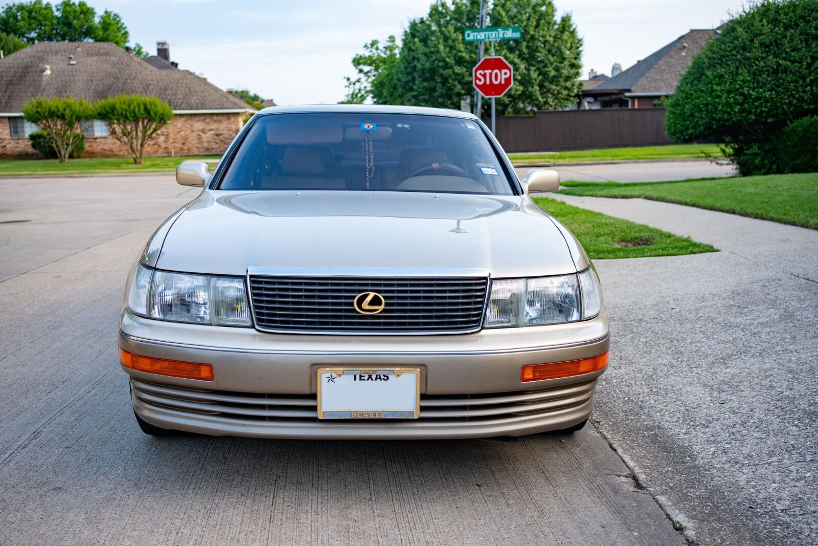 Lexus LS