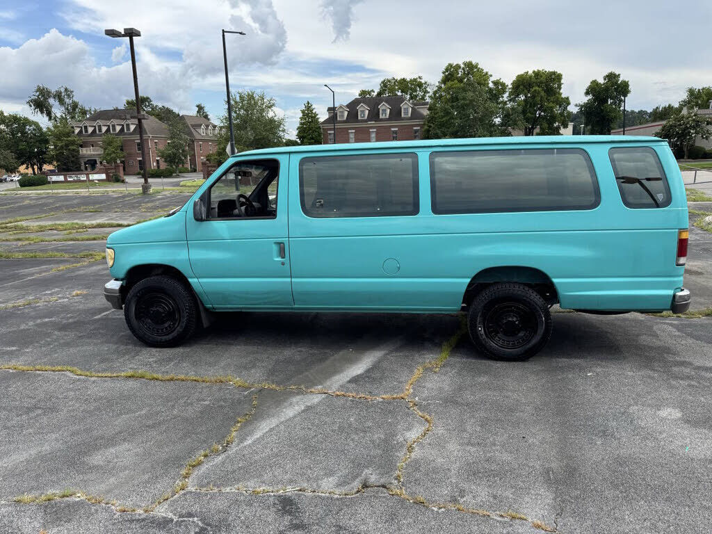 Ford E-350