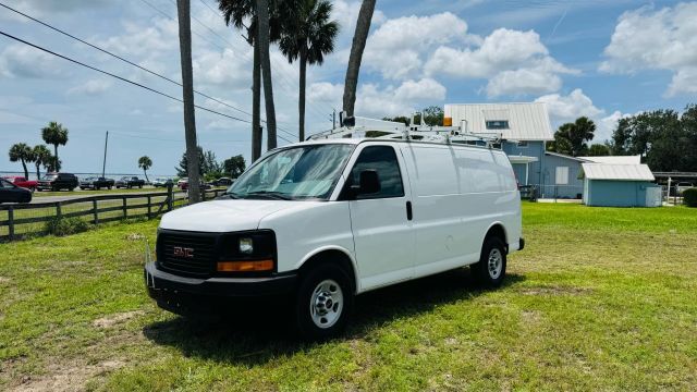 GMC Savana