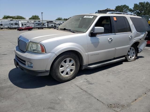 Lincoln Navigator