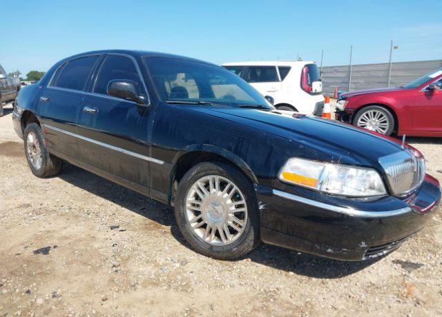 Lincoln Town Car