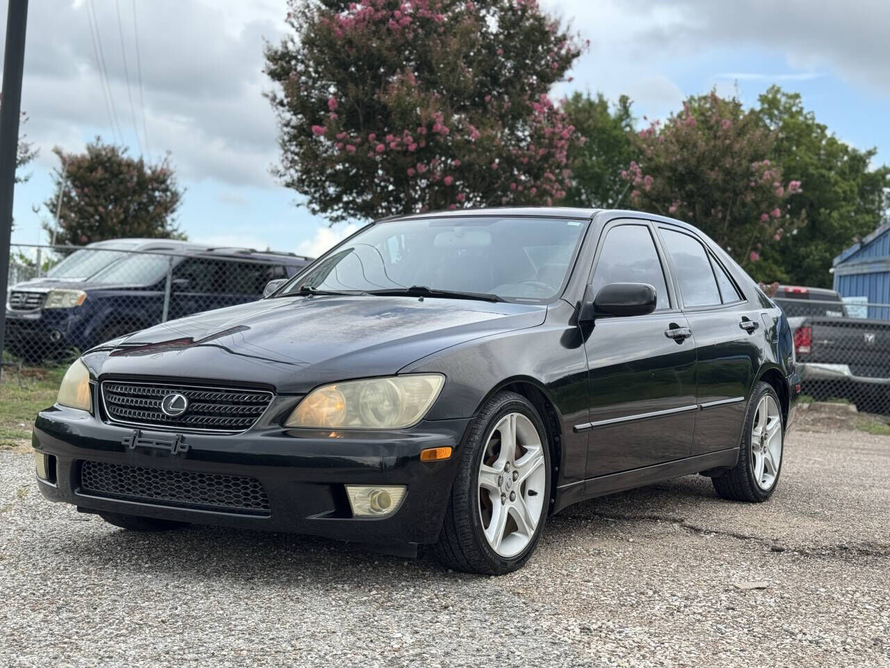 Lexus IS