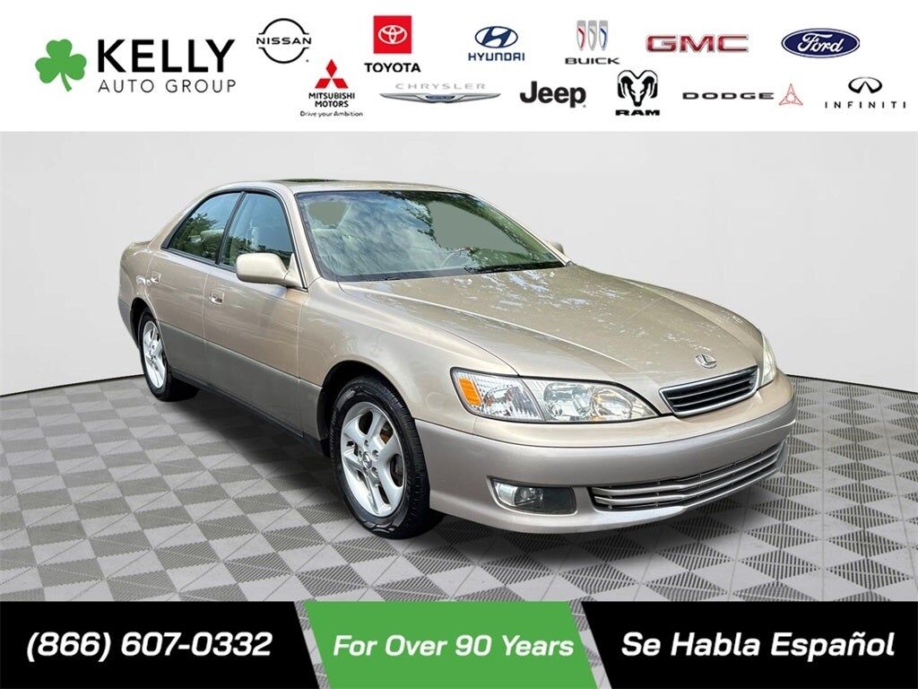 Lexus ES