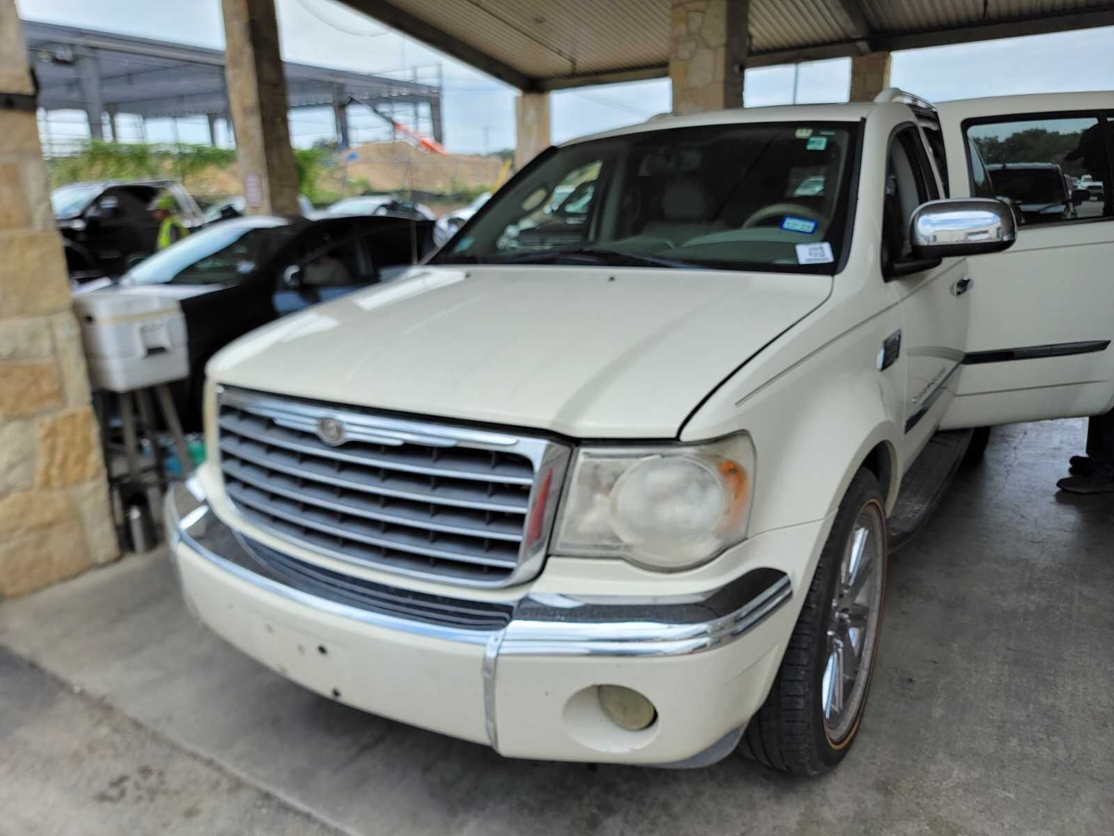 Chrysler Aspen