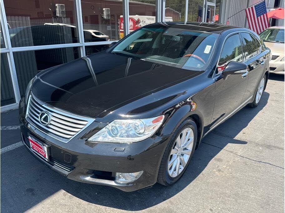 Lexus LS