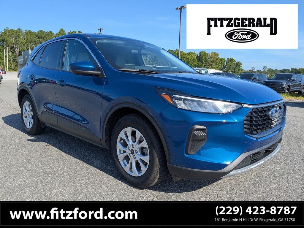 2023 FORD Escape
