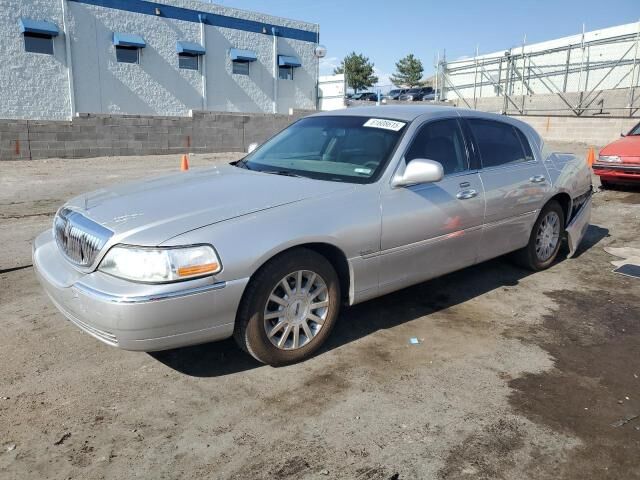 Lincoln Town Car