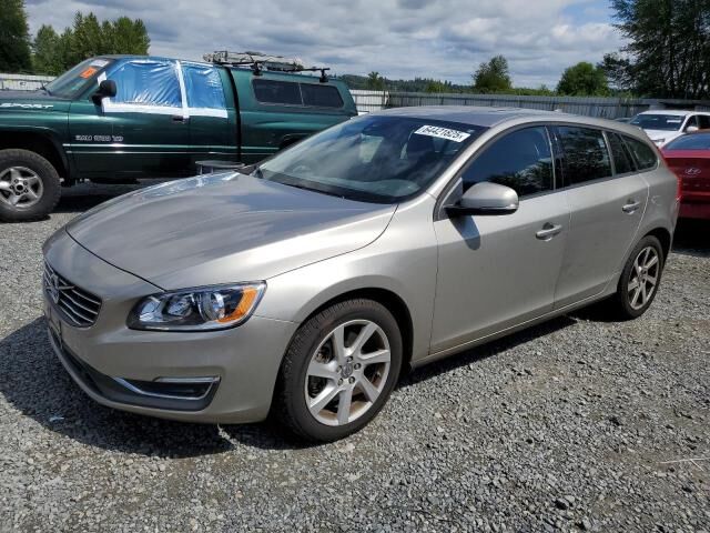2015 VOLVO V60