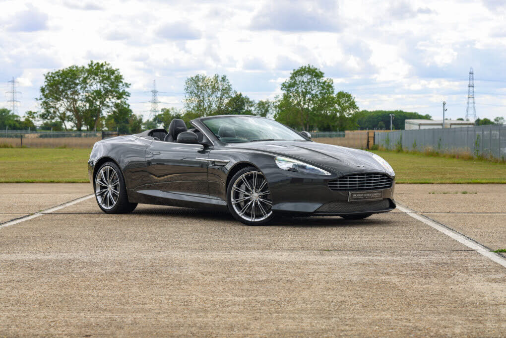 Aston Martin DB9