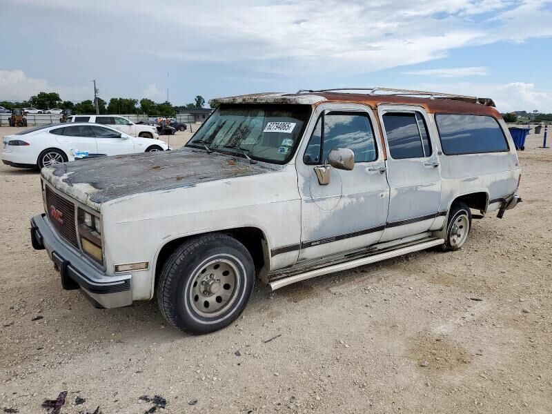 GMC Suburban