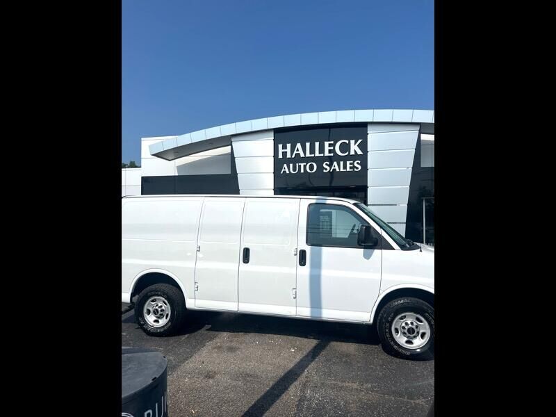 GMC Savana