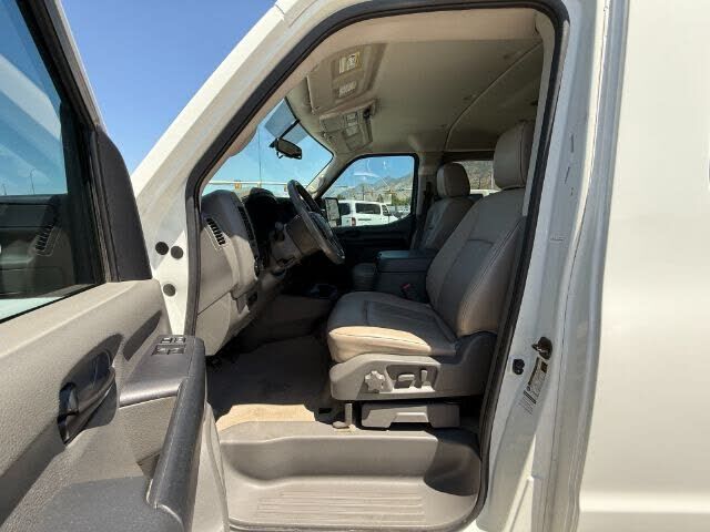Nissan NV