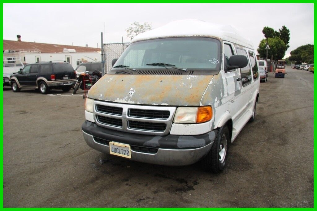Dodge Ram Van