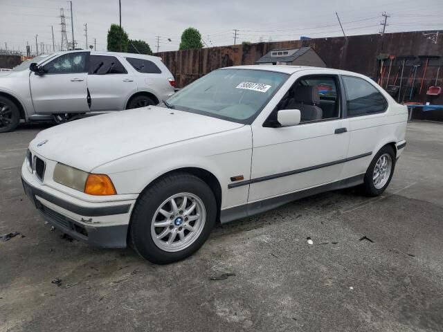 BMW 318ti