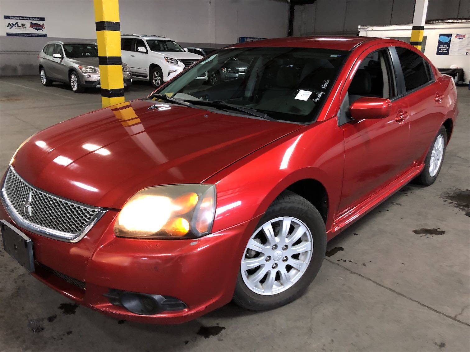 Mitsubishi Galant