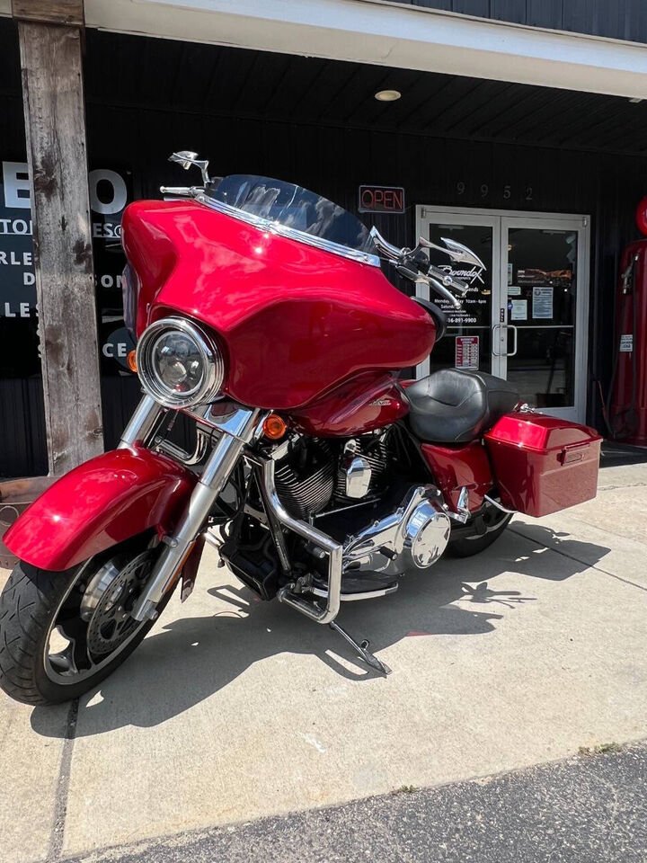 2013 HARLEY DAVIDSON Street Glide