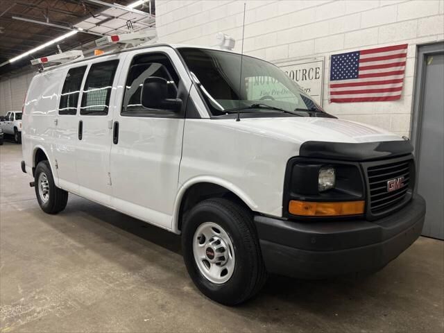 GMC Savana