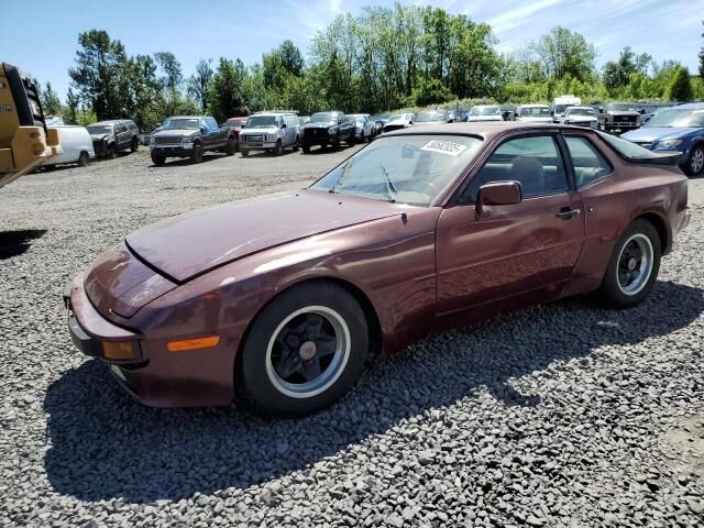 1984 PORSCHE 944